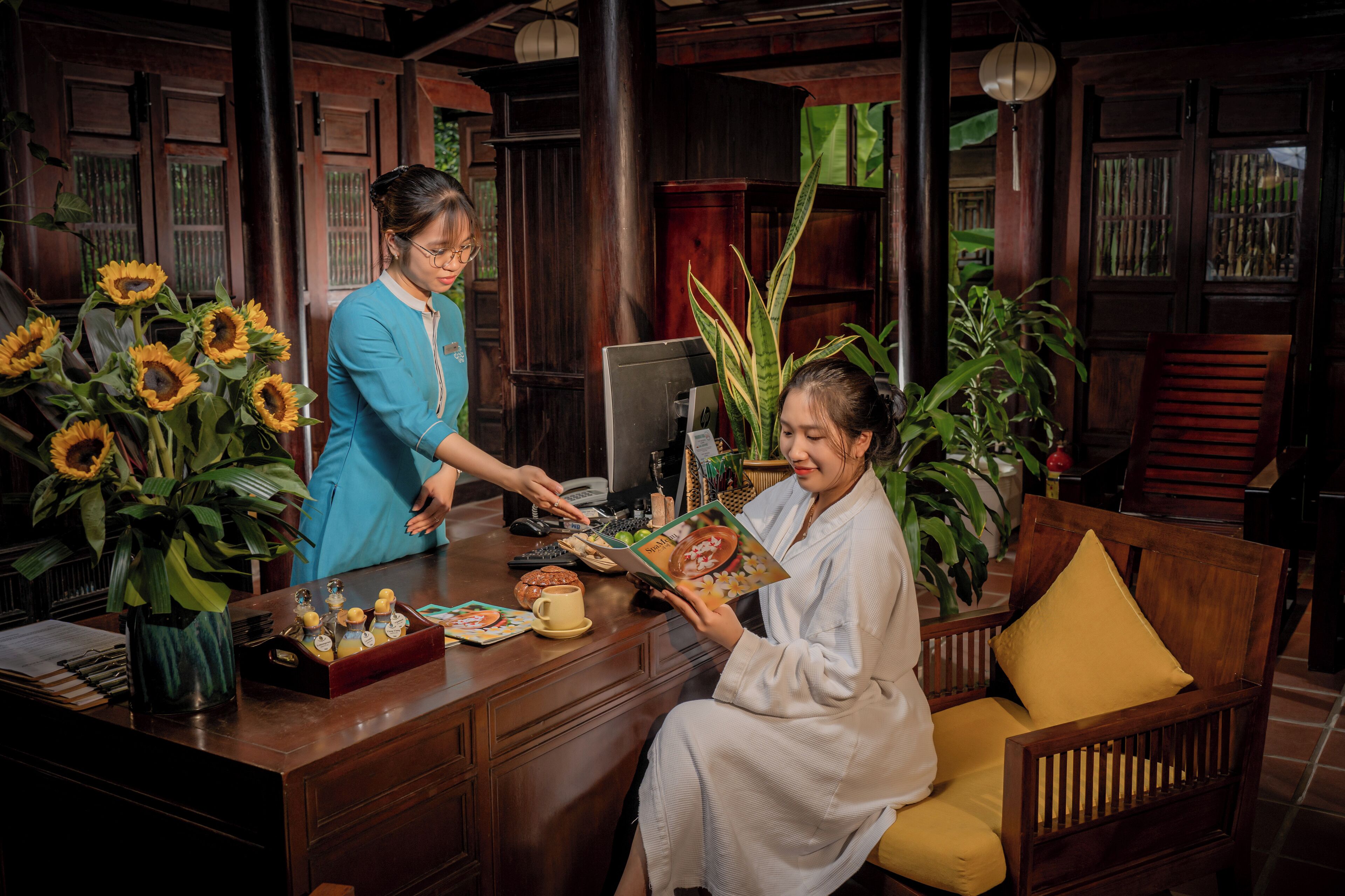 couples treatment room(s), body treatments, aromatherapy