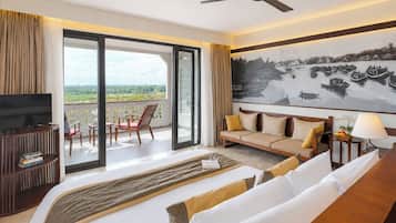 Grand-Suite, Flussblick | Minibar, Zimmersafe, Schreibtisch, Verdunkelungsvorhänge