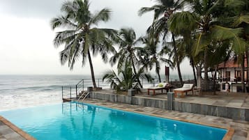 Hồ bơi ngoài trời, hồ bơi vô cực