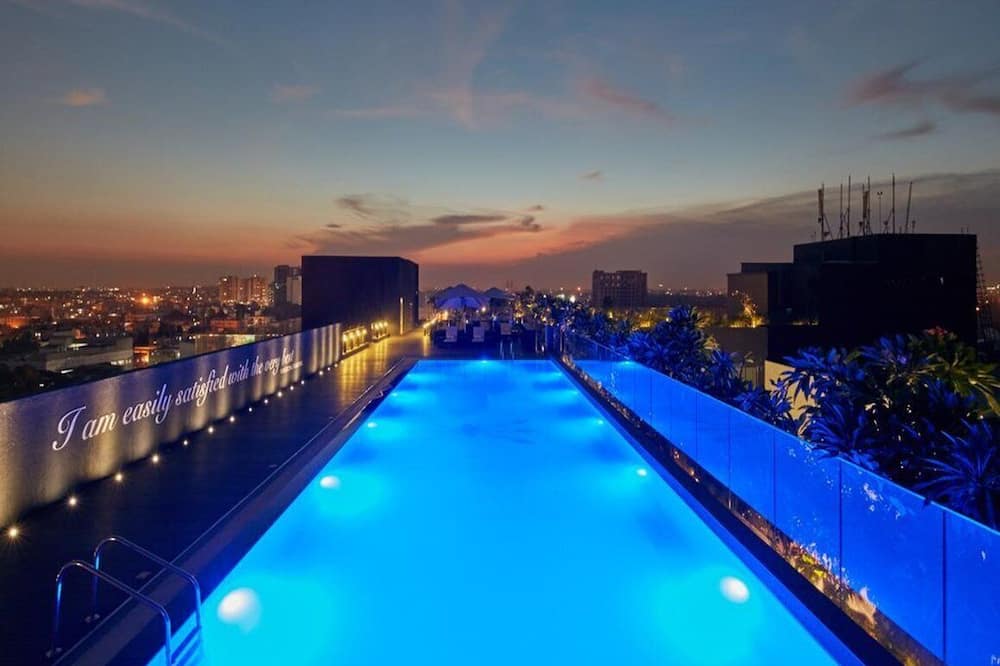 The Waverly Hotel & Residences