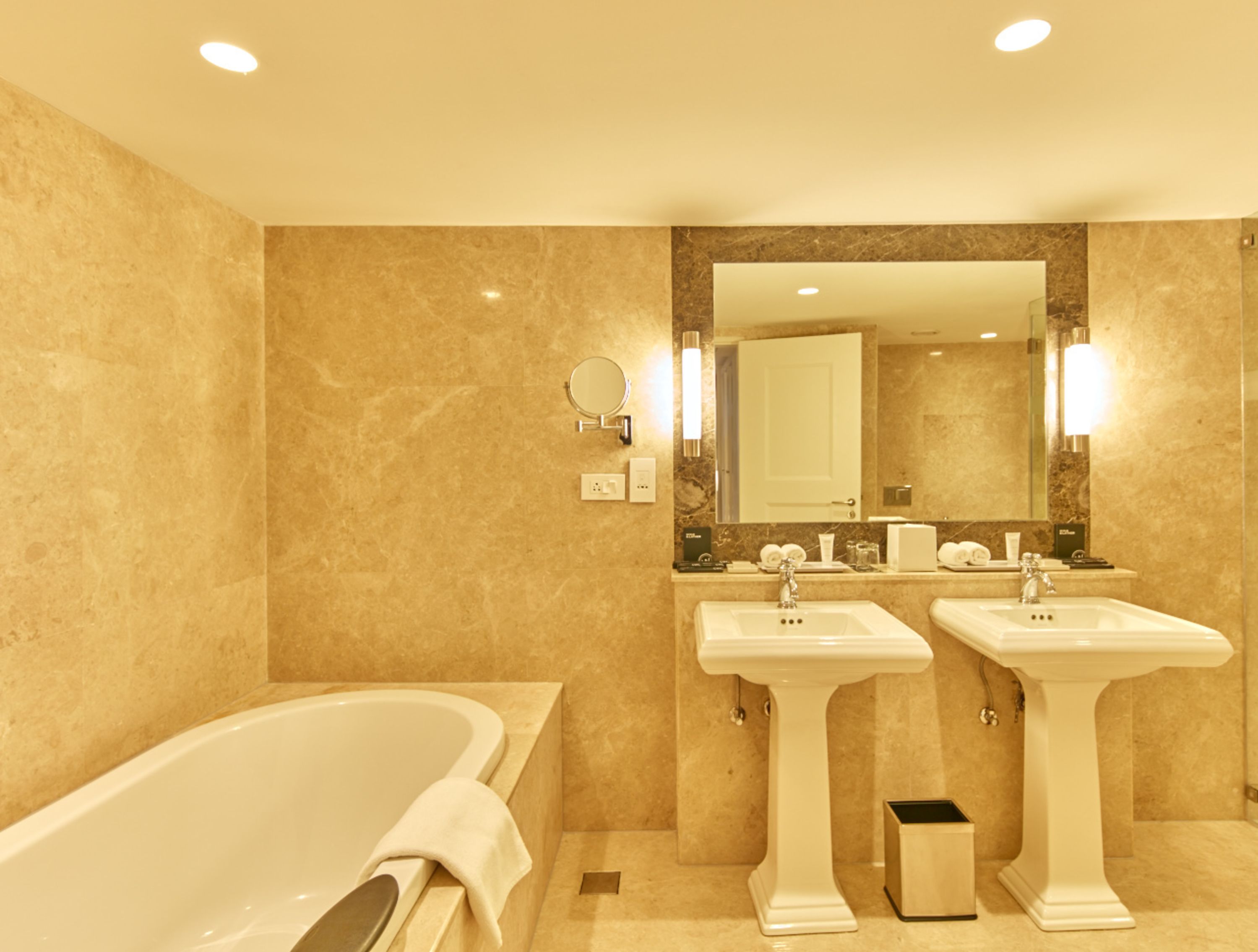 apartment, 1 bedroom | bathroom amenities | free toiletries, hair dryer, bathrobes, slippers