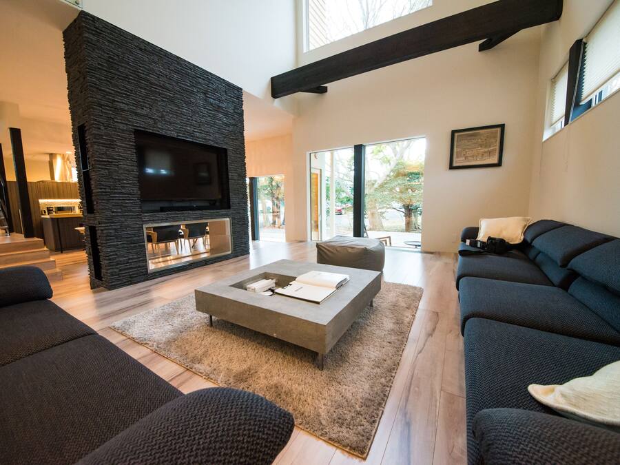 House, 3 Bedrooms, Non Smoking | Living room | LCD TV, fireplace, video-game console, DVD player