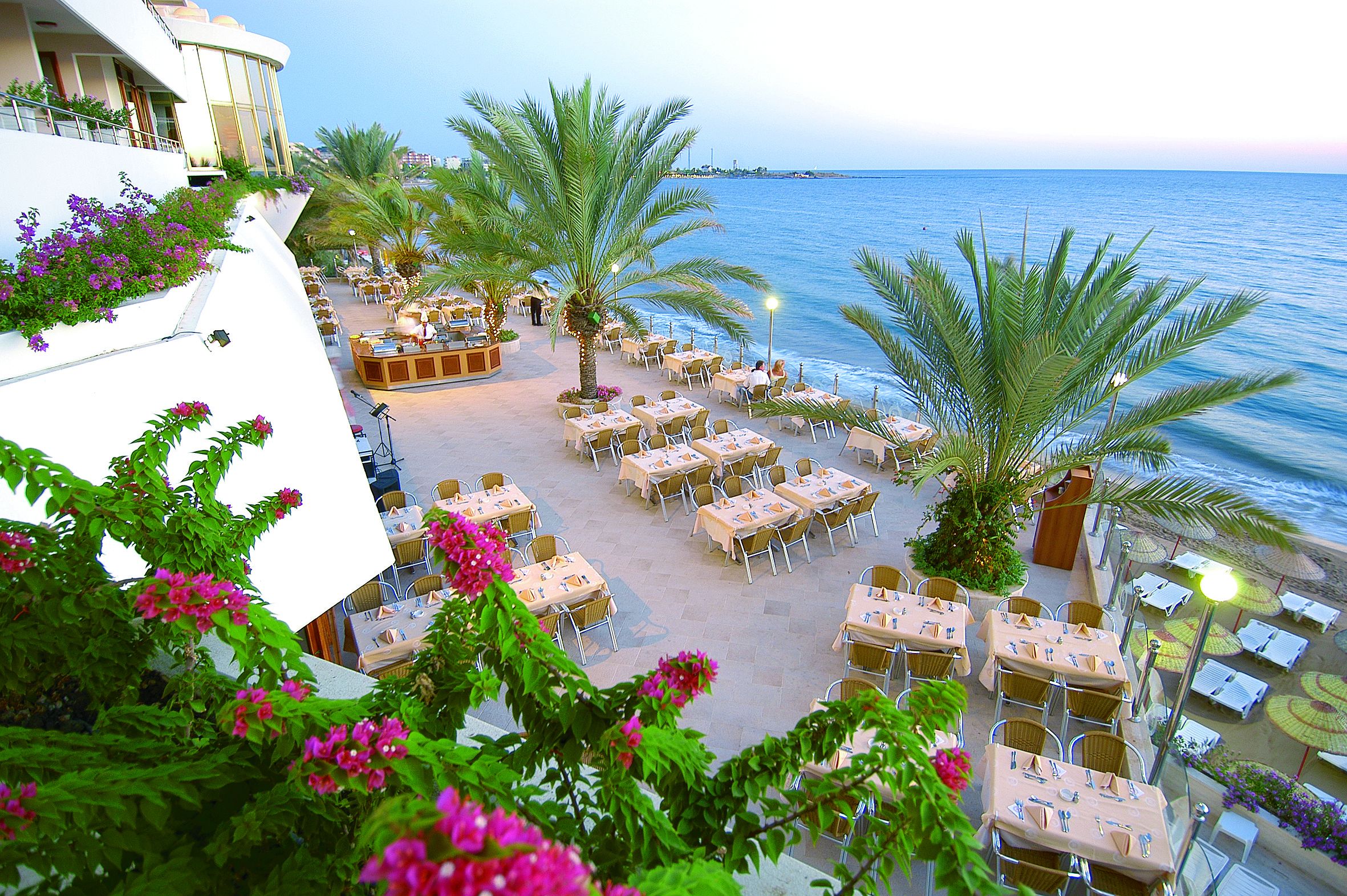 2 Restaurants, Frühstück, Mittagessen, Abendessen, türkische Küche