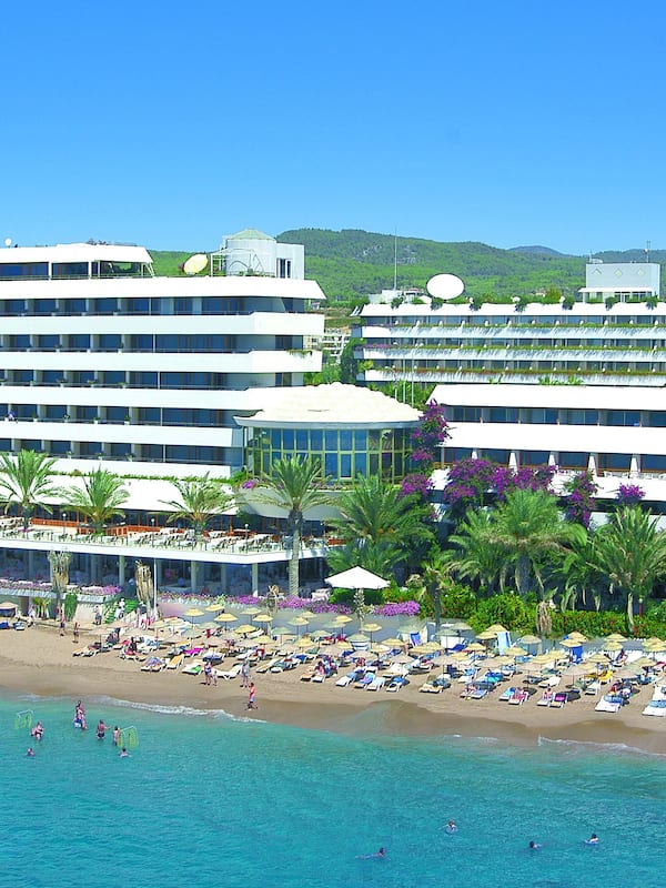 Private beach, sun-loungers, beach umbrellas, beach volleyball
