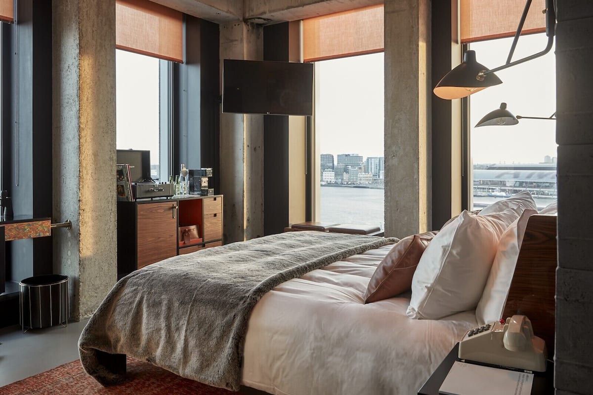 Premium bedding, minibar, in-room safe, blackout drapes