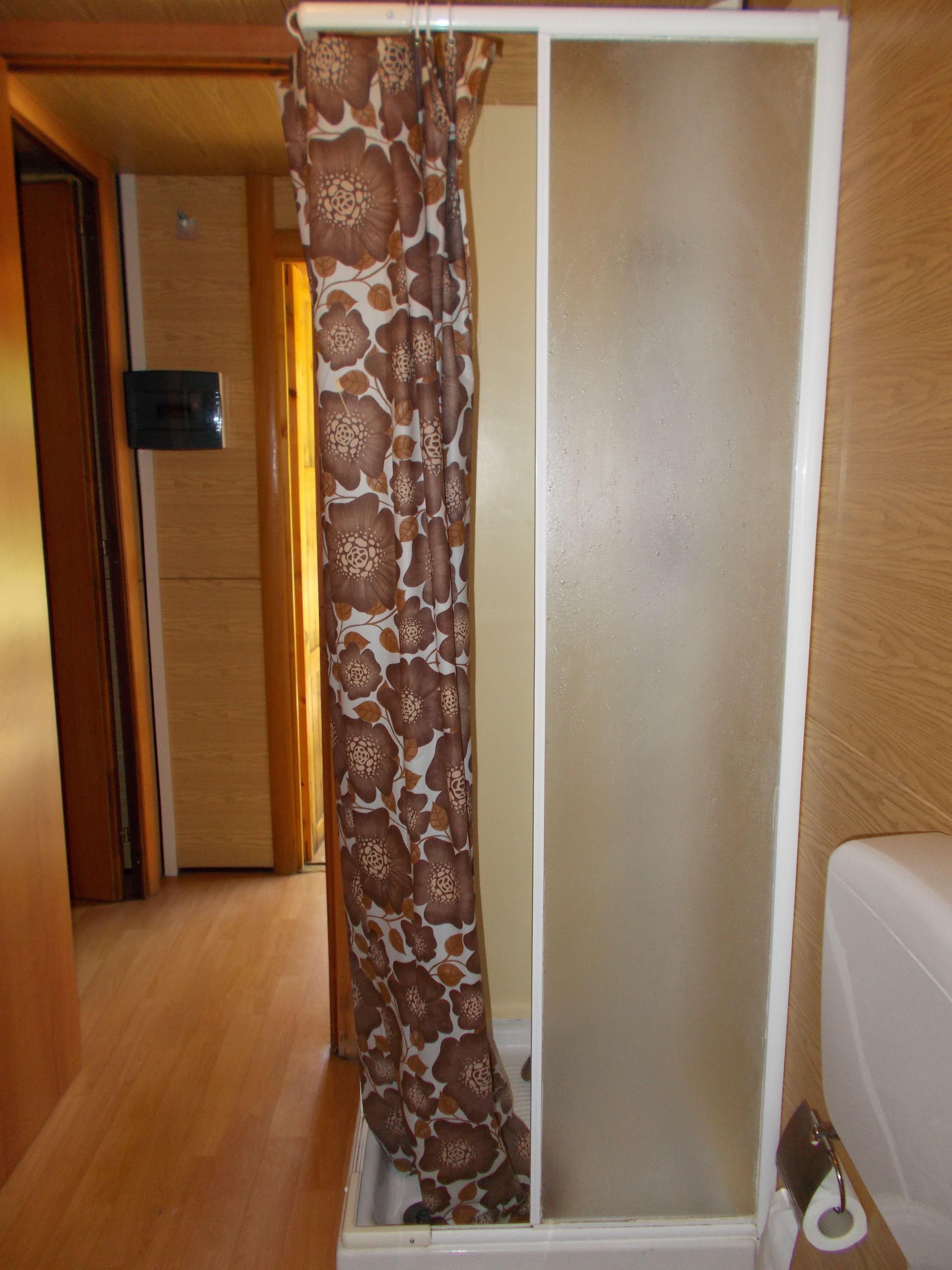 Quadruple Room, Private Bathroom | Bathroom shower