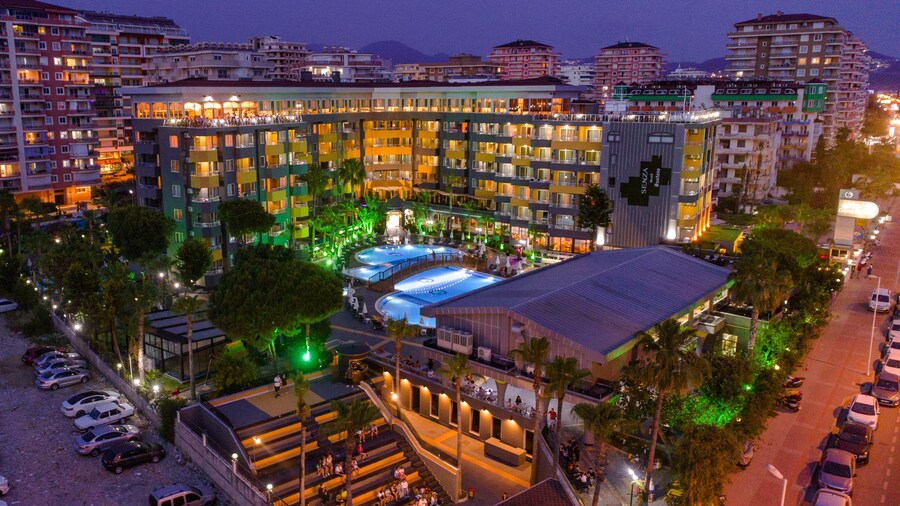 Senza Grand Santana Hotel