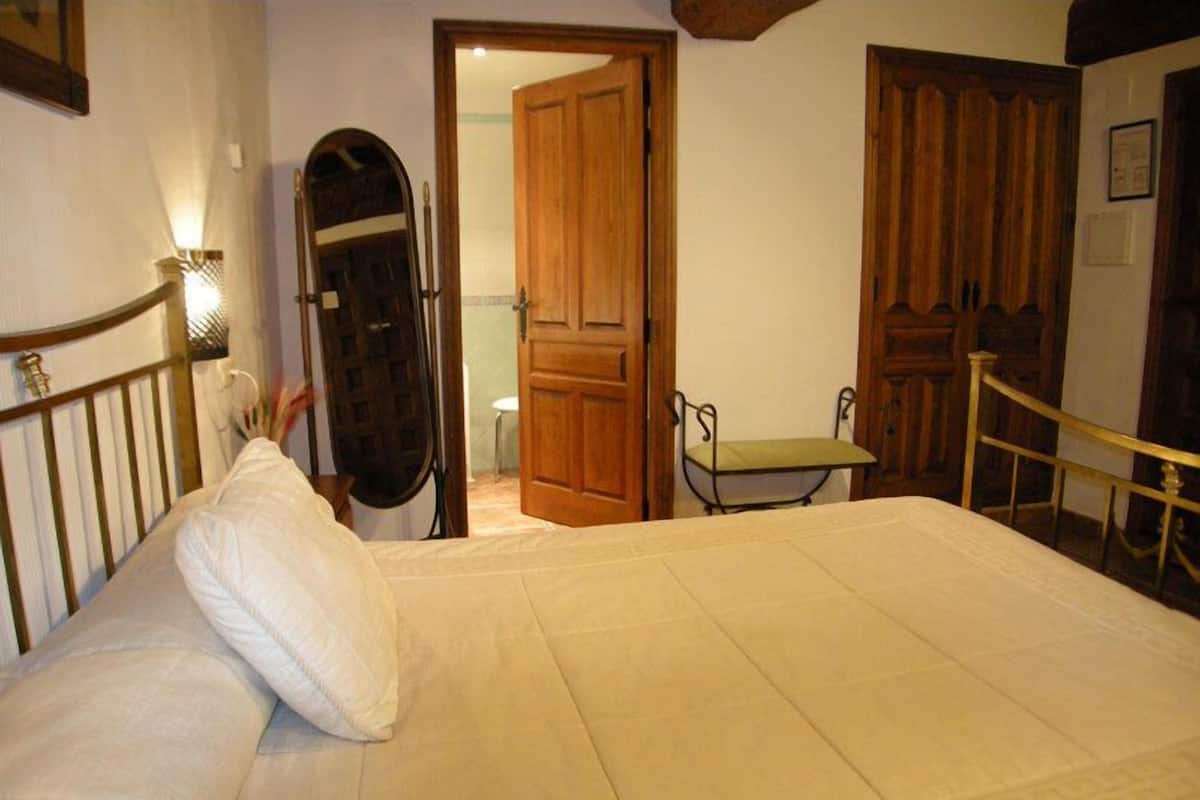 Double or Twin Room | Desk, blackout curtains, iron/ironing board, free cots/infant beds