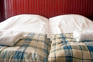 Free WiFi, bed sheets - Hotel De Mallemoolen (Amsterdam)