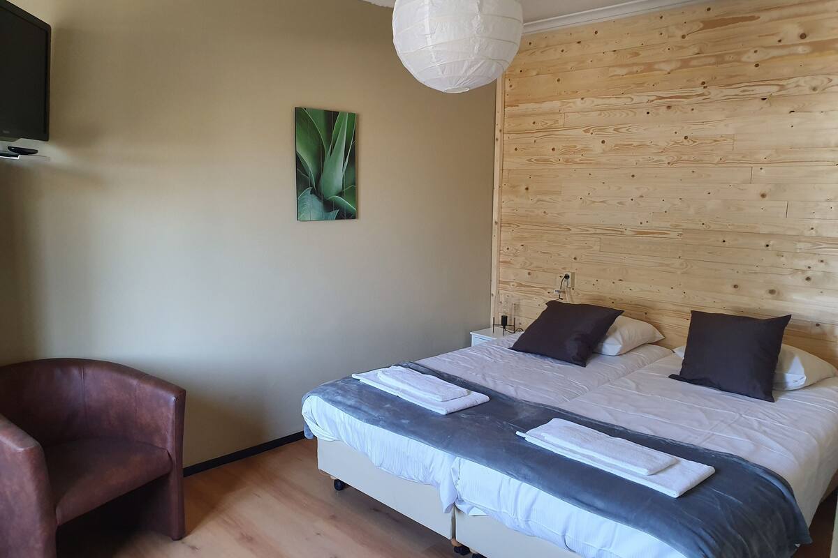Desk, iron/ironing board, cots/infant beds, free WiFi