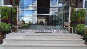 숙박 시설 입구