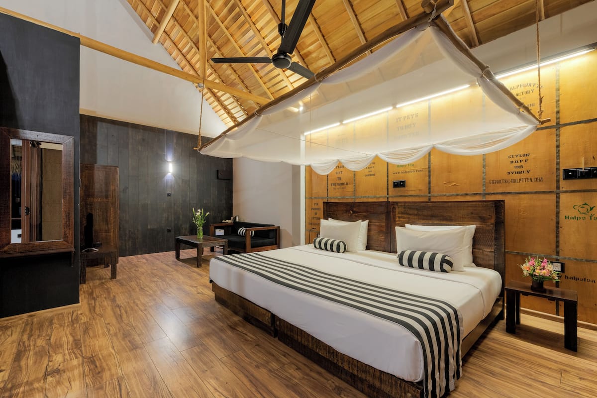 Habitación Premium, vistas a la montaña | Ropa de cama de alta calidad, minibar, caja fuerte y escritorio