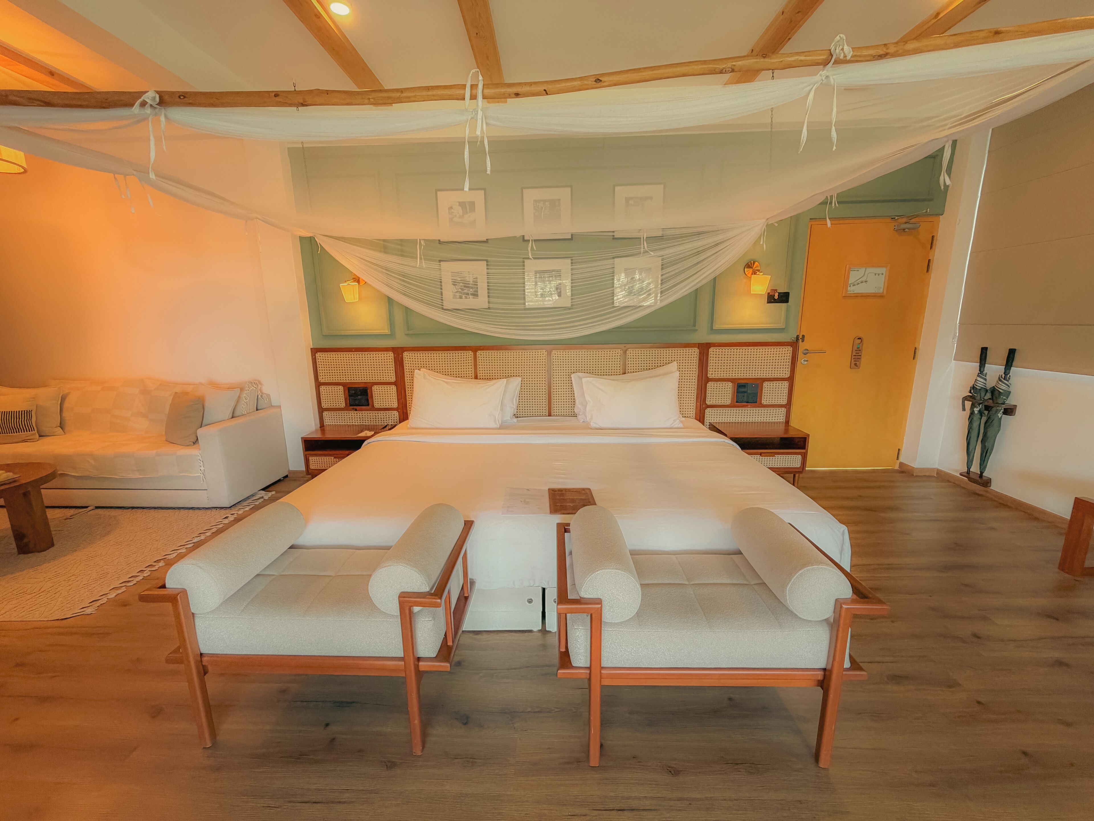 Premium Room, Mountain View | Premium bedding, down comforters, minibar, in-room safe