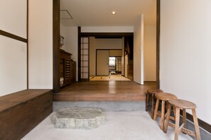 Building design - Hashibaan (Kanazawa)