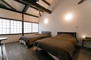 2 bedrooms, desk, free WiFi, bed sheets