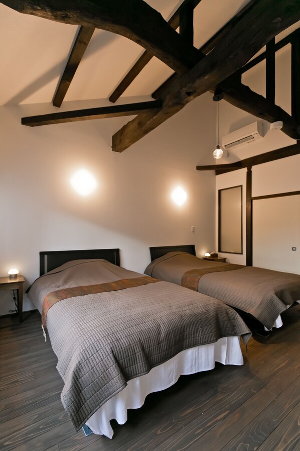 2 chambres, bureau, accès au Wi-Fi (inclus), literie fournie