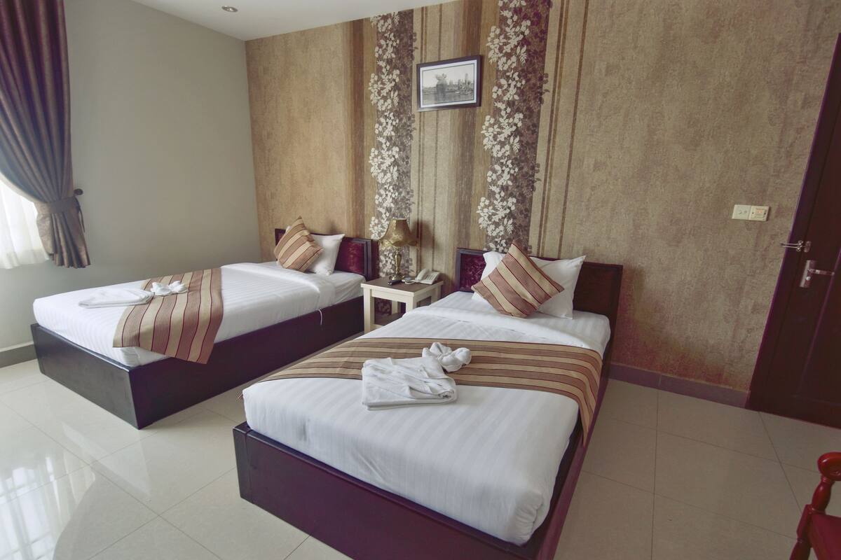 In-room safe, desk, rollaway beds (surcharge), WiFi (free)