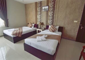 In-room safe, desk, rollaway beds, free WiFi