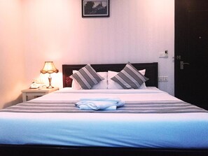 Superior Double Room - Leaph Sokhak hotel (Phnom Penh)