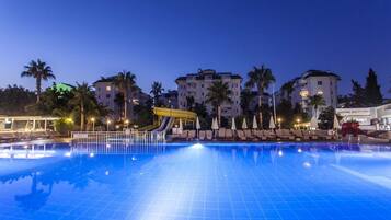 2 outdoor pools, pool umbrellas, pool loungers