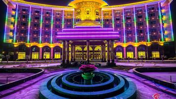 Façade de l’hébergement - soirée/nuit