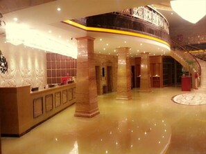 Reception hall - Star World Hotel (Naypyidaw)