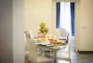 Food court - Dimora Salernum B&B (Salerno)