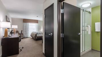Suite, 1 King Bed, Non Smoking