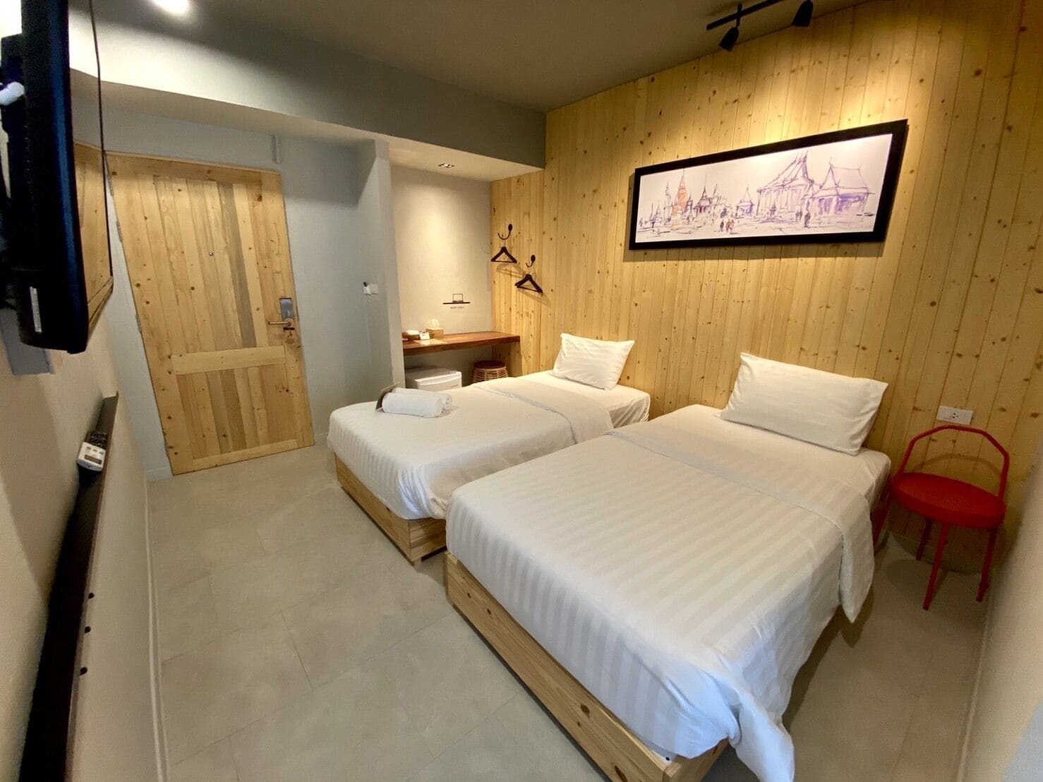 standard twin room | free wifi