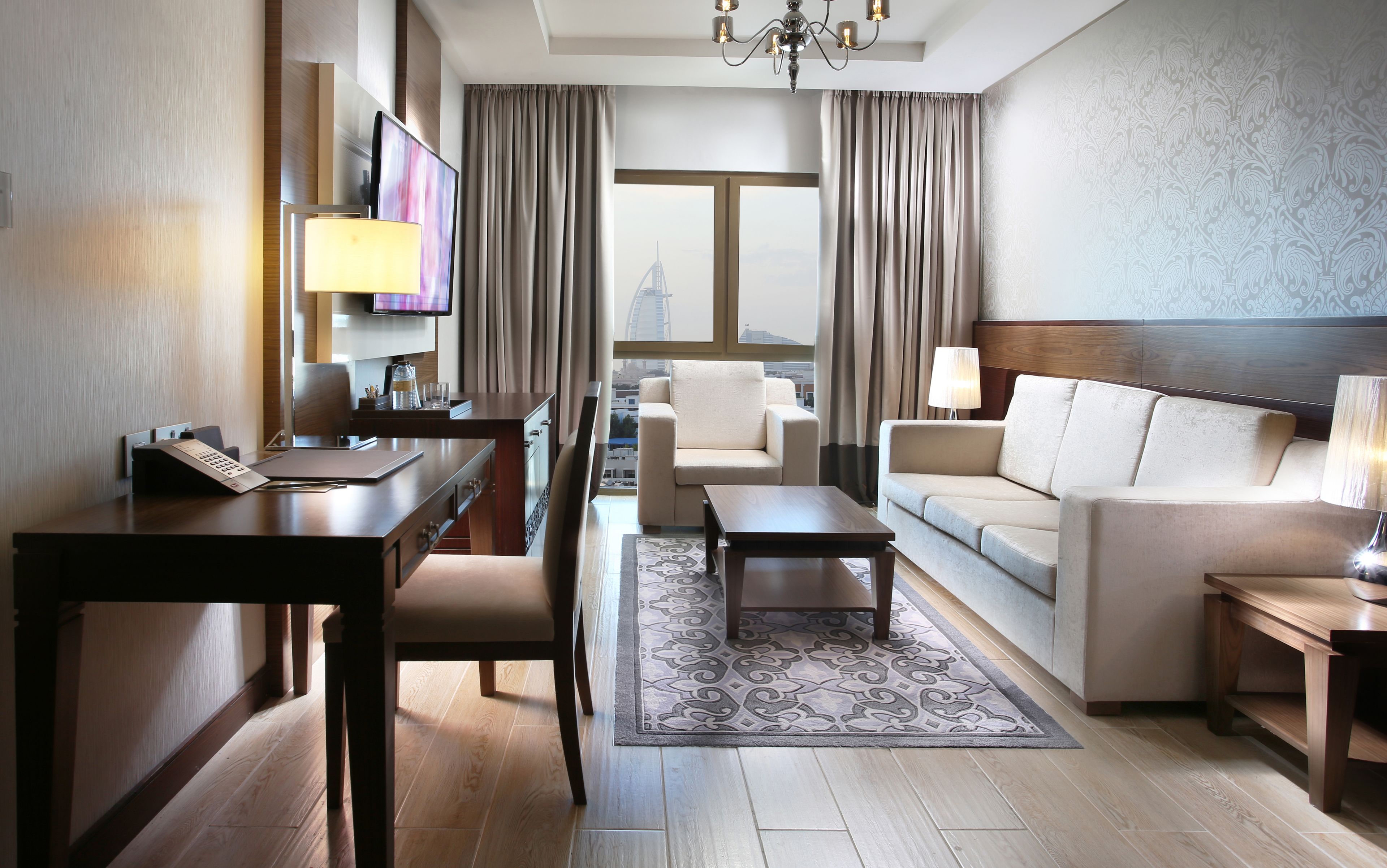 Photo - Metropolitan Hotel Dubai