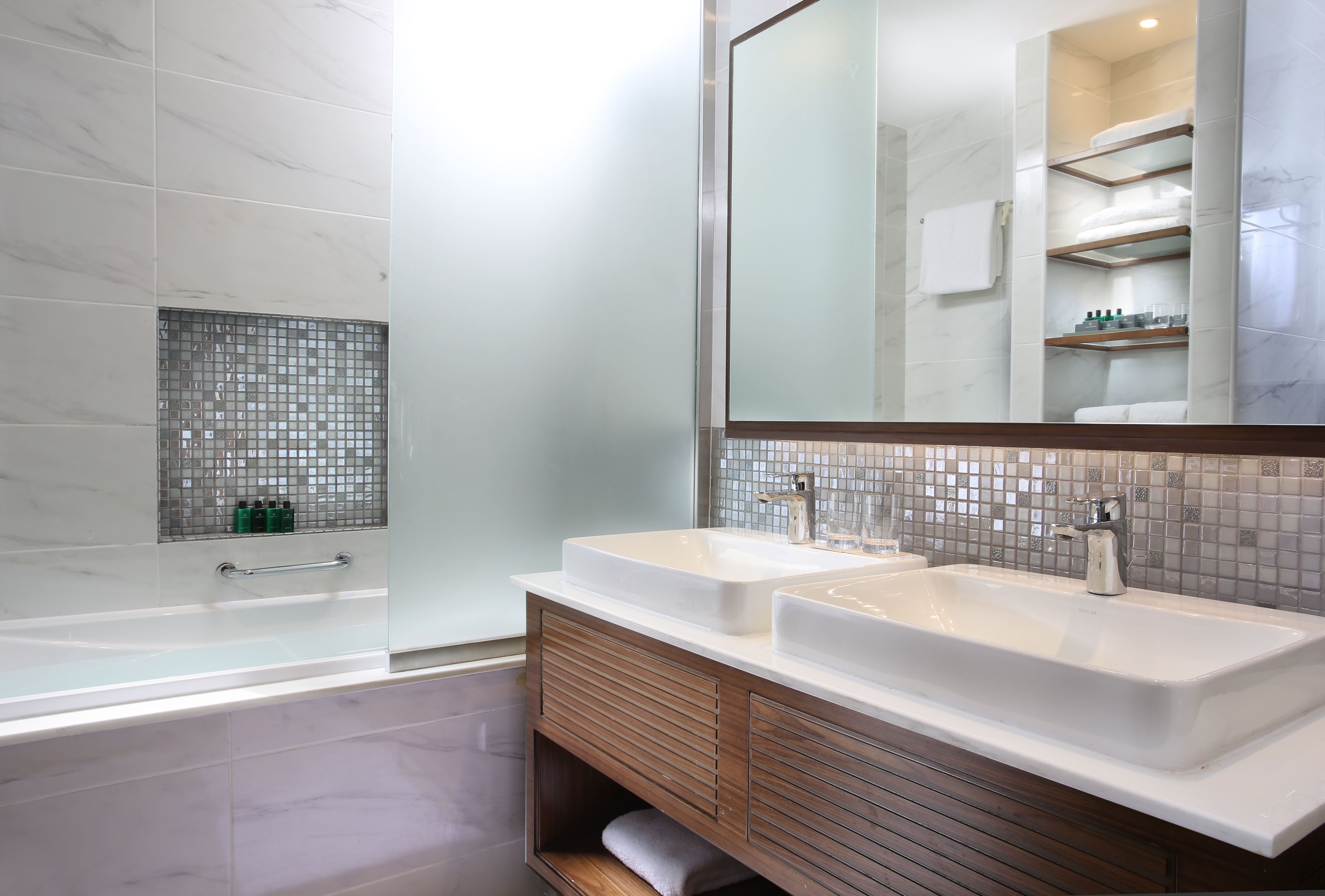 Metropolitan Hotel Dubai