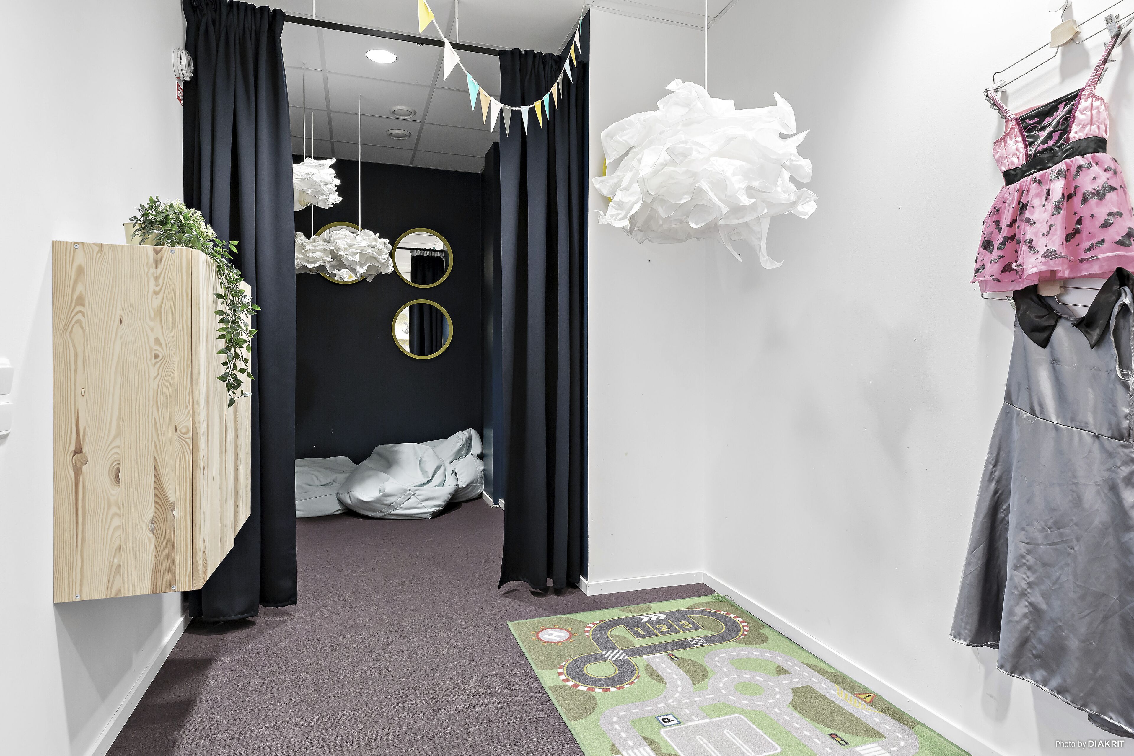 classic apartment | children’s area