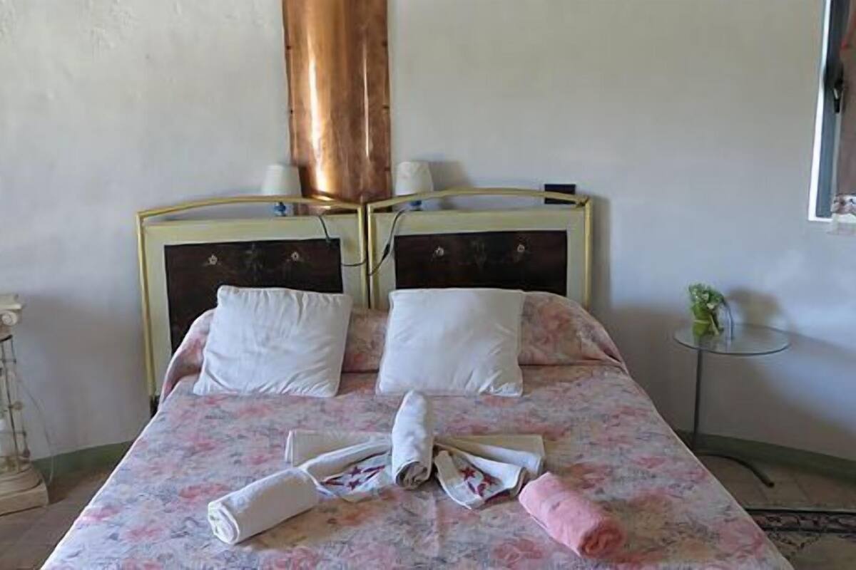 Double Room | Soundproofing, iron/ironing board (on request), cribs (free)