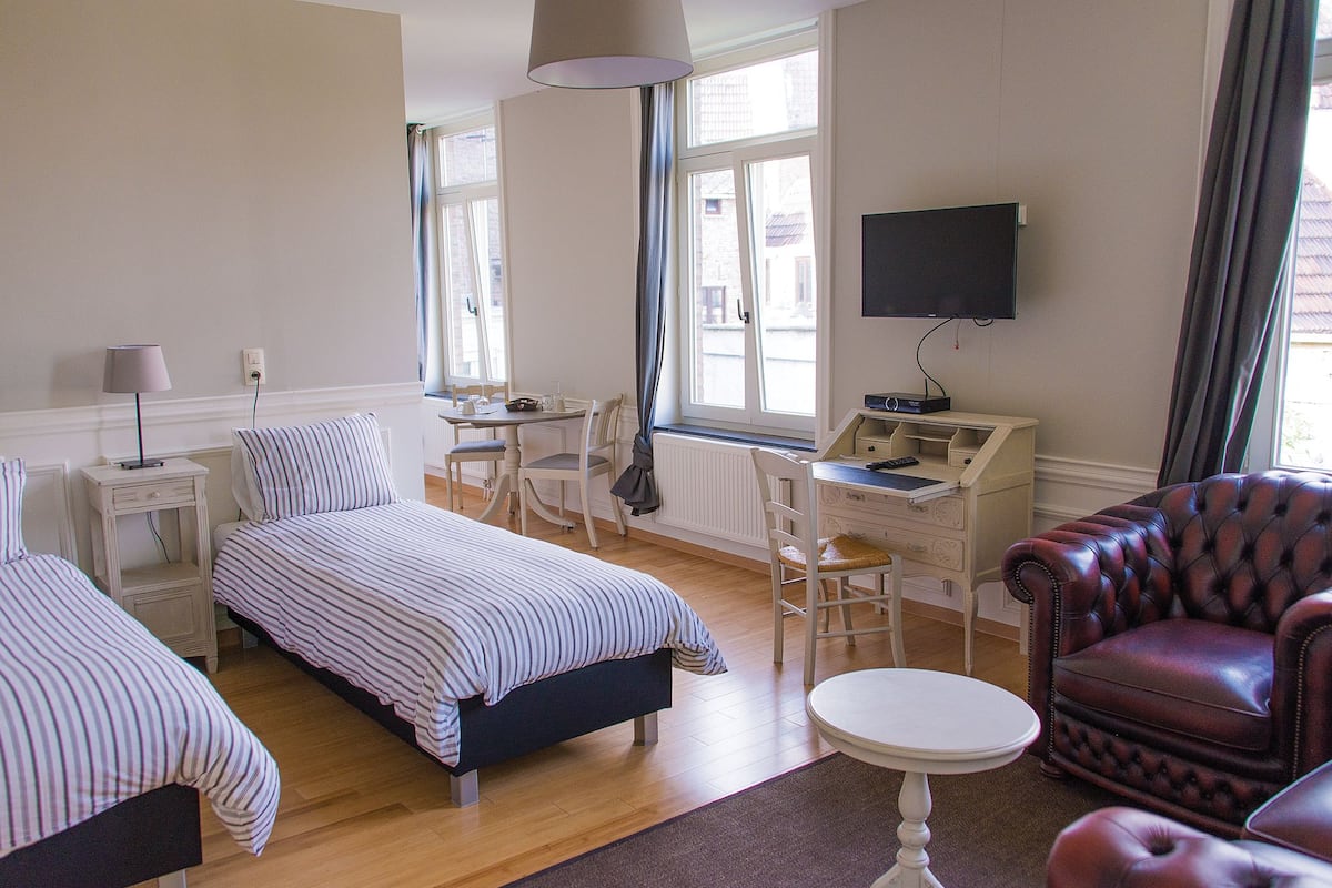 Suite Business, cucina, vista giardino | Biancheria da letto di alta qualità, con stile personalizzato