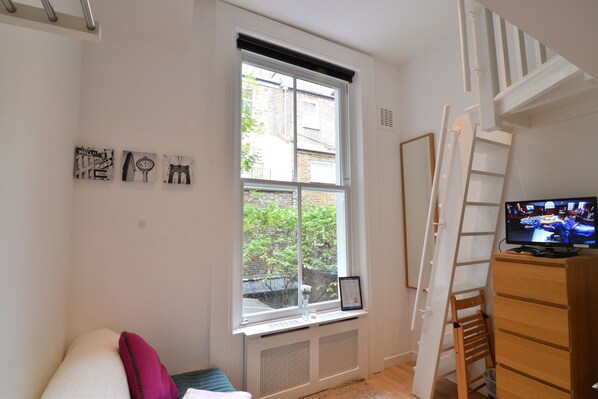 Free WiFi - City Gate Kensington (London)