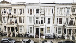 Unclassified image, 3 of 24, button - The Short Let West Kensington (London)