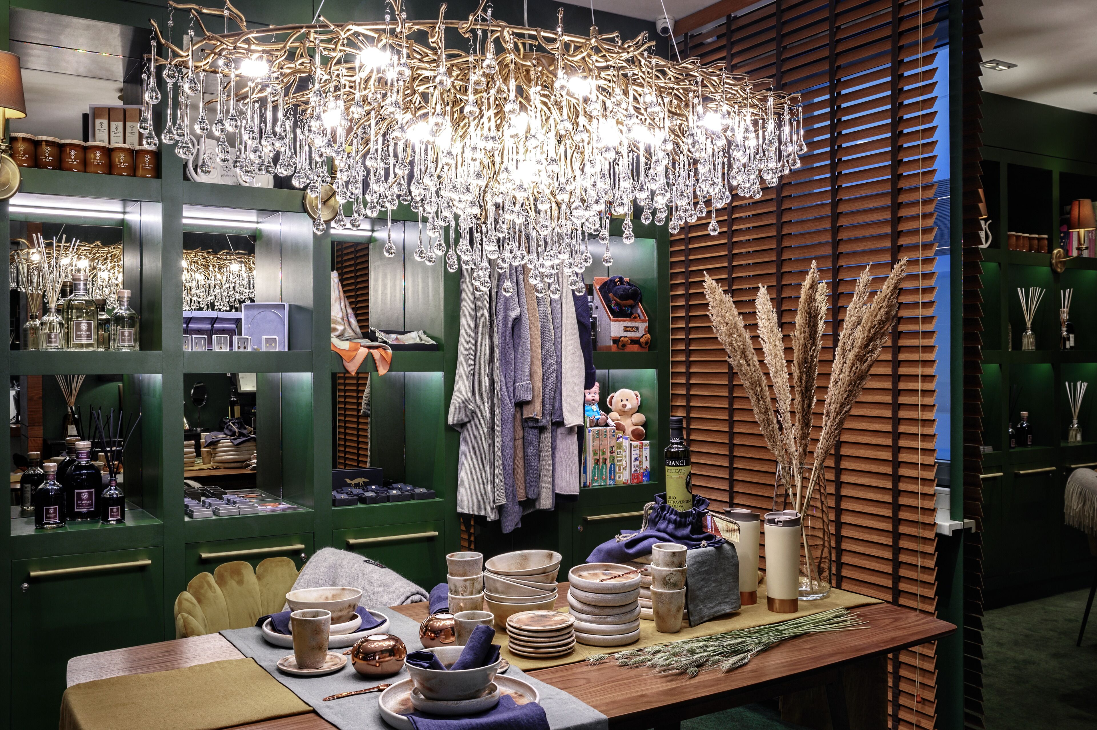 couples treatment room(s), body treatments, aromatherapy, body wraps