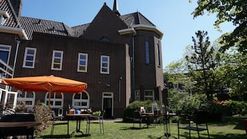 Familie appartement, 2 slaapkamers, uitzicht op tuin | Kameruitzicht