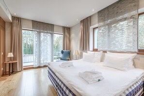 Superior Deluxe Room (with Spa Access)