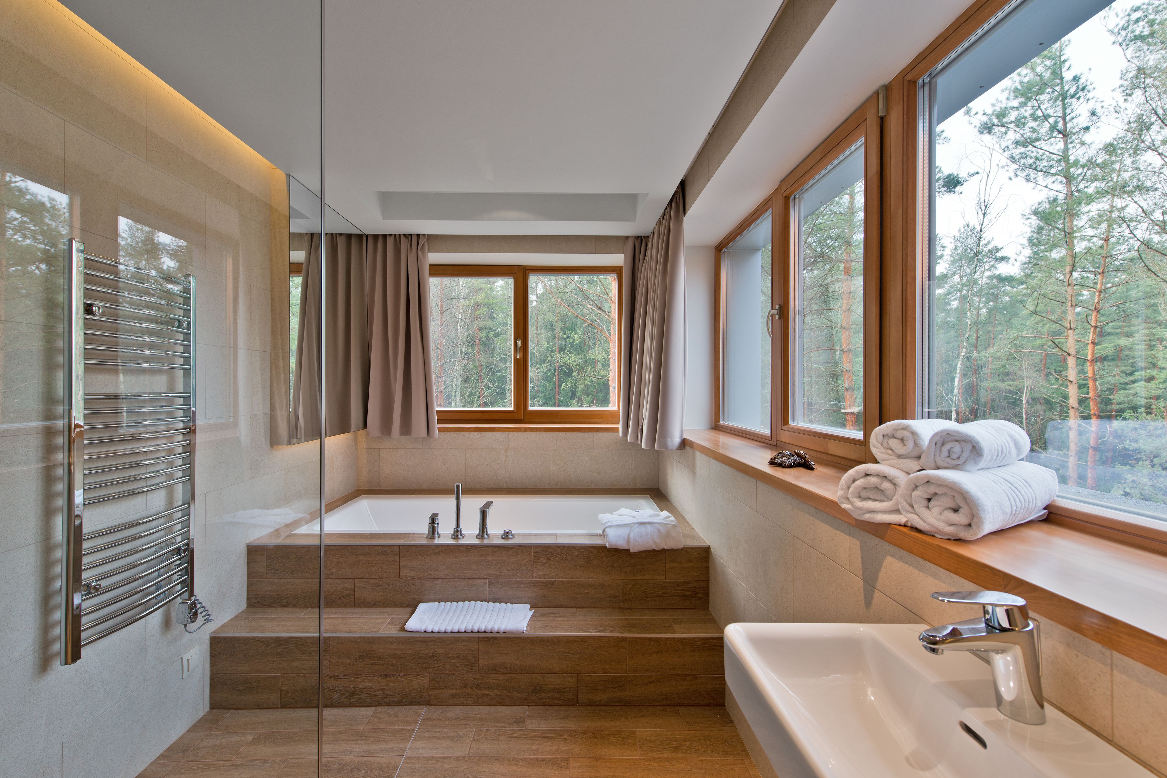 superior deluxe room (with spa access) | bathroom | shower, free toiletries, hair dryer, towels