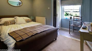 Chambre Double Standard, salle de bains attenante, vue jardin (The Atherstone)