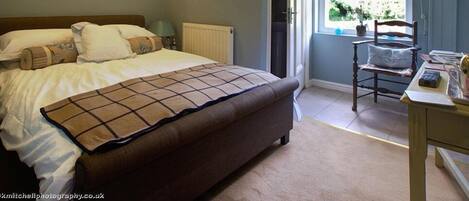 Standard Double Room, Ensuite, Garden View (The Atherstone)