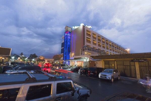 Front of property - evening/night