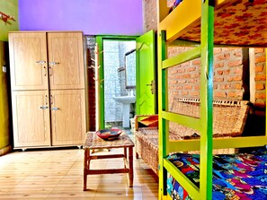 特色装修、特色家居、免费 WiFi