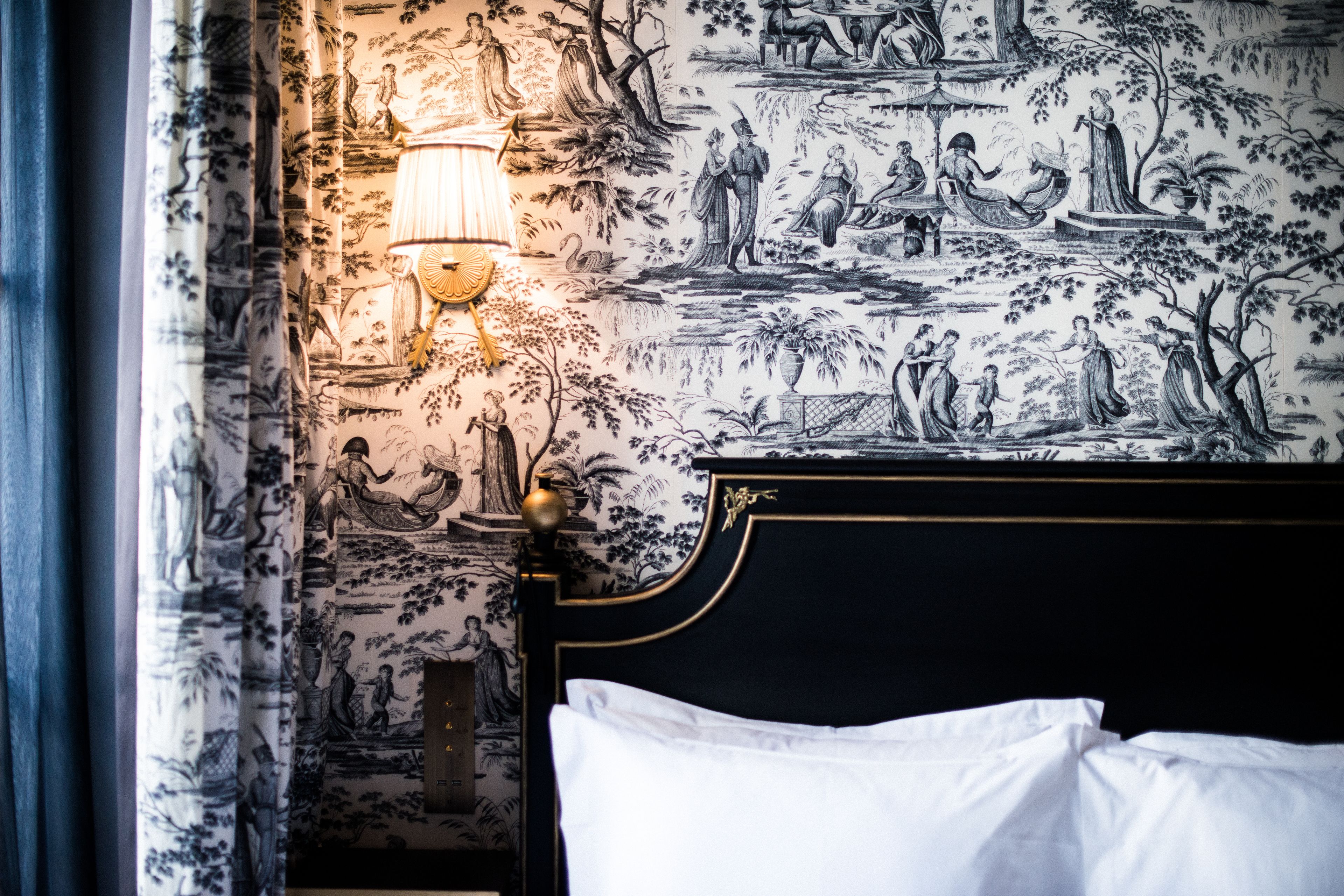 1 bedroom, premium bedding, pillow-top beds, minibar