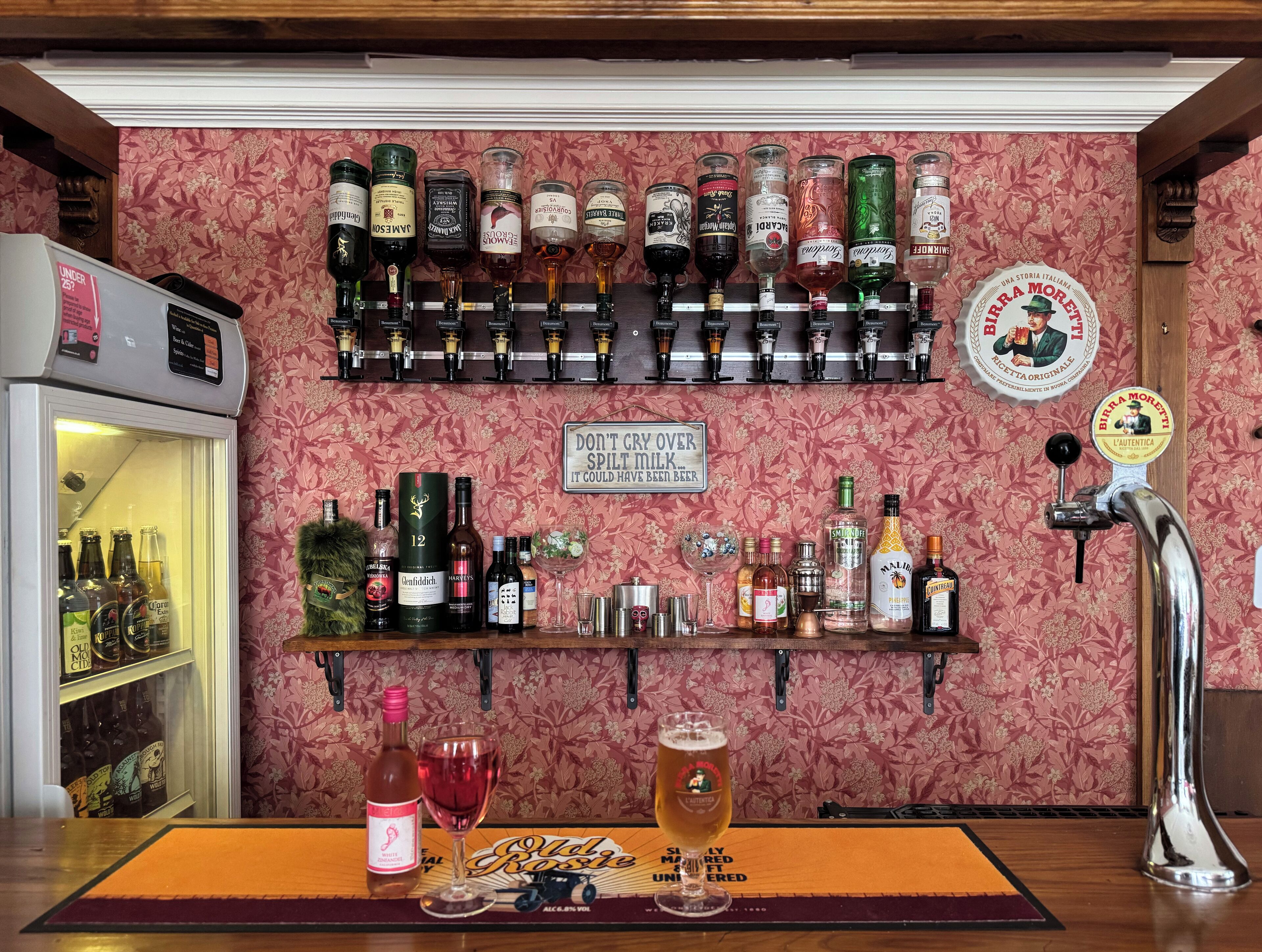 Photo - The Raincliffe Hotel