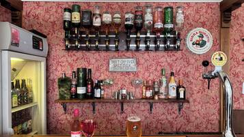 Bar (in der Unterkunft)