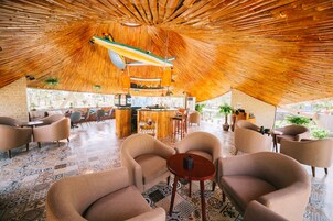 Bar (en el alojamiento)