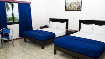 Junior Suite, 2 Queen Beds - Ocean View | Wi-Fi gratis dan seprai linen