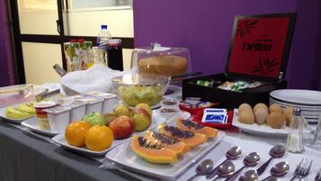 Petit déjeuner complet compris tous les jours